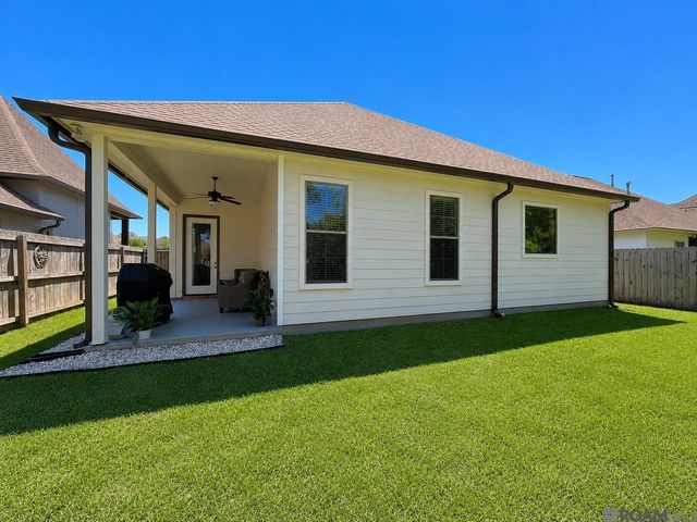 12051 Rotterdam Ave, Geismar, LA 70743