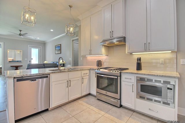 12051 Rotterdam Ave, Geismar, LA 70743