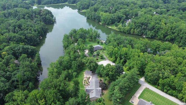 11051 Kahre Court, Evansville, IN 47710