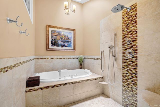 11051 Kahre Court, Evansville, IN 47710