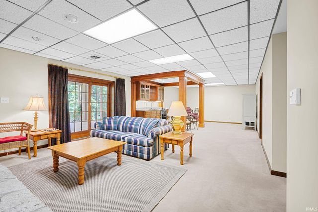 11051 Kahre Court, Evansville, IN 47710