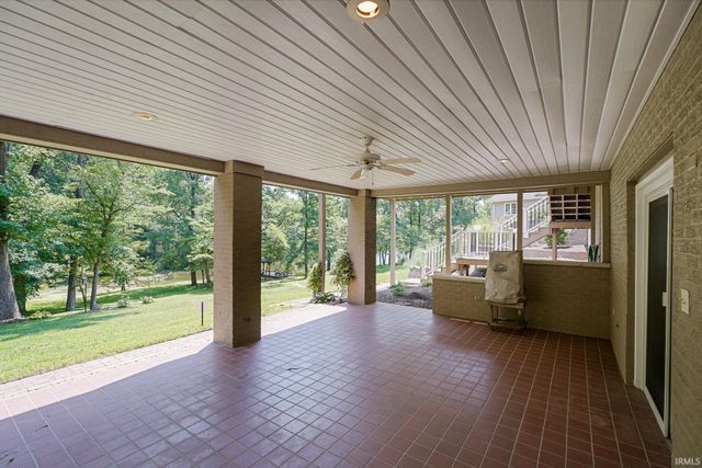 11051 Kahre Court, Evansville, IN 47710