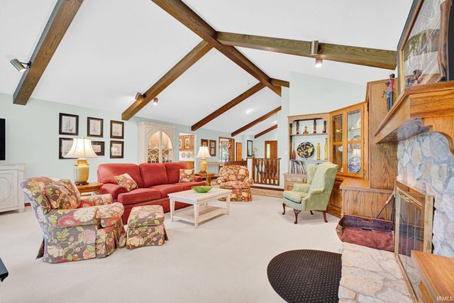 11051 Kahre Court, Evansville, IN 47710