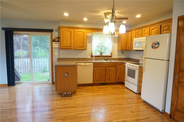 518 Maiden Lane, Greece, NY 14616
