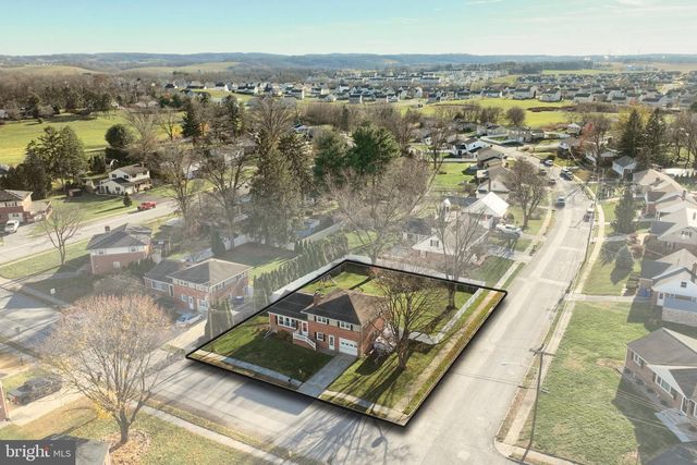 102 PINE SPRINGS BLVD, York, PA 17408