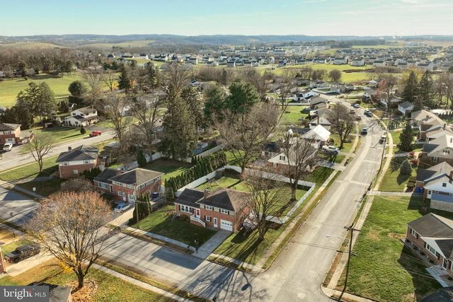 102 PINE SPRINGS BLVD, York, PA 17408