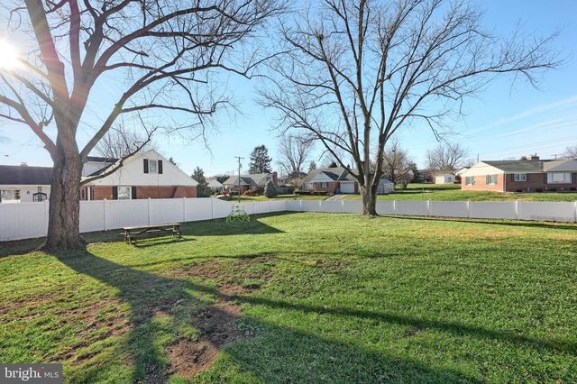 102 PINE SPRINGS BLVD, York, PA 17408