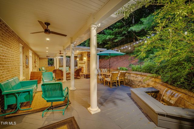 487 Barr Road, Blountville, TN 37617