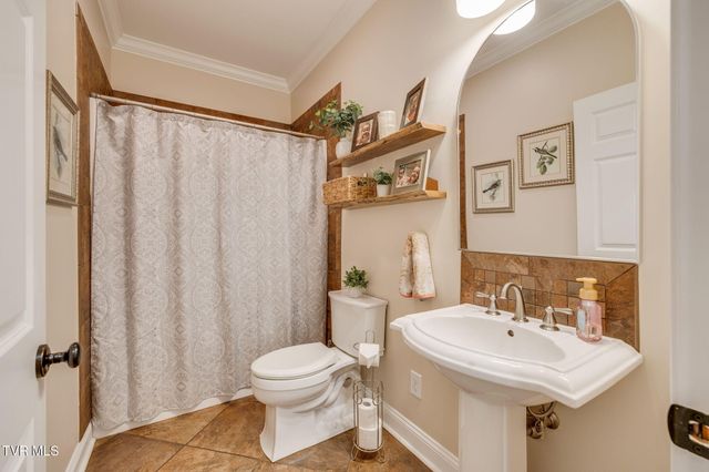 487 Barr Road, Blountville, TN 37617