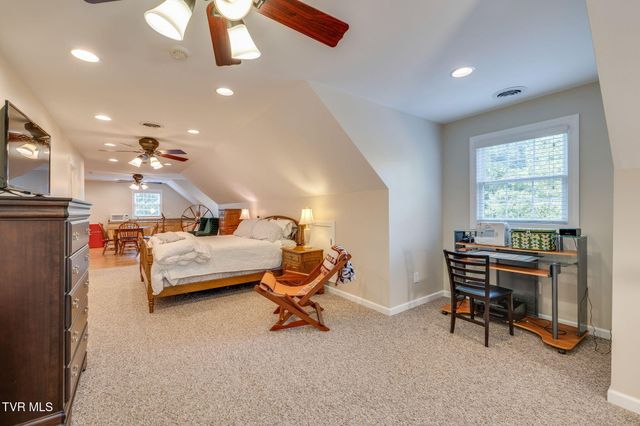 487 Barr Road, Blountville, TN 37617