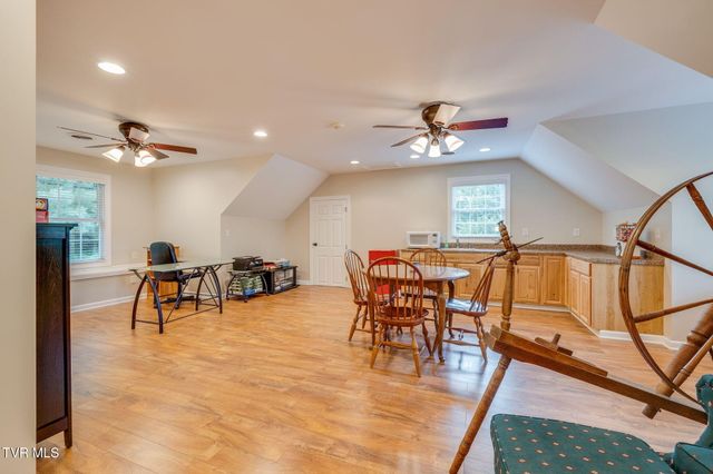 487 Barr Road, Blountville, TN 37617