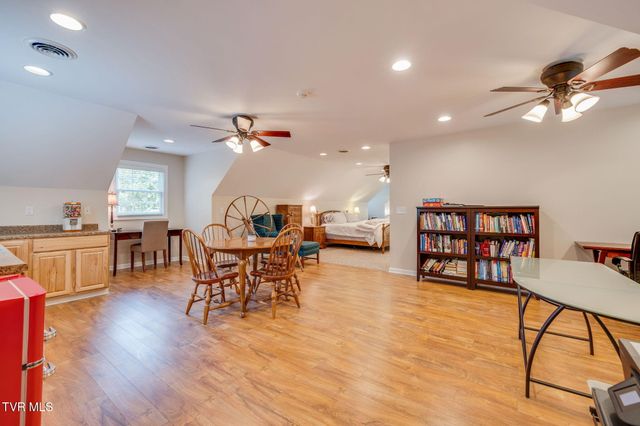 487 Barr Road, Blountville, TN 37617