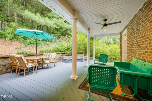 487 Barr Road, Blountville, TN 37617