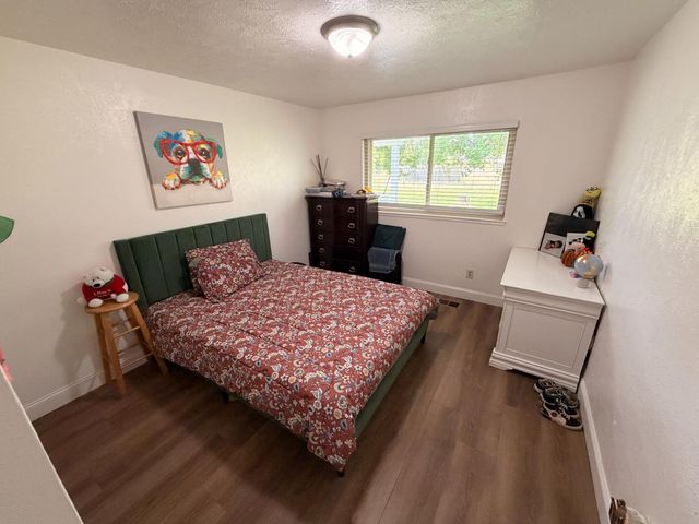 7818 Jacinto Rd, Elk Grove, CA 95758