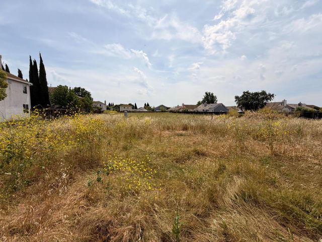 7818 Jacinto Rd, Elk Grove, CA 95758
