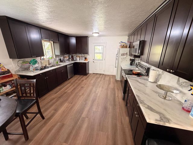 7818 Jacinto Rd, Elk Grove, CA 95758