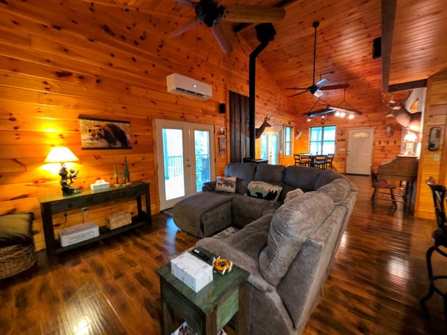 150 Trail Tree Drive, Blairsville, GA 30512