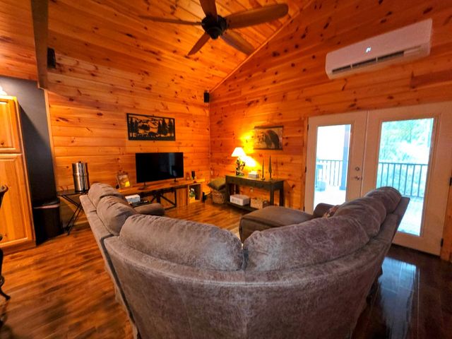 150 Trail Tree Drive, Blairsville, GA 30512