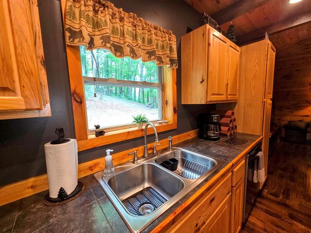 150 Trail Tree Drive, Blairsville, GA 30512