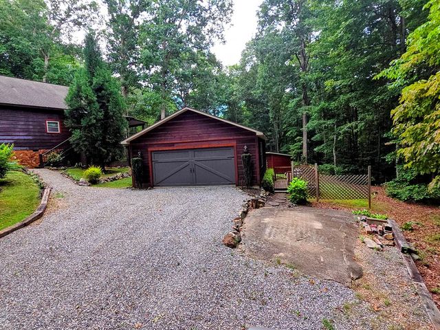 150 Trail Tree Drive, Blairsville, GA 30512