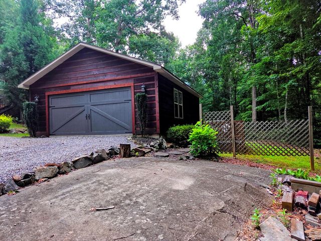 150 Trail Tree Drive, Blairsville, GA 30512