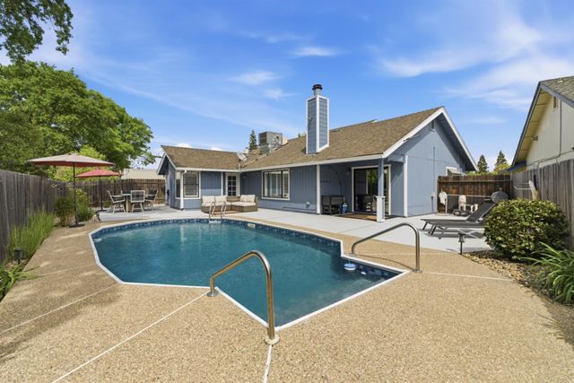 641 Lyndhurst Ave, Roseville, CA 95678