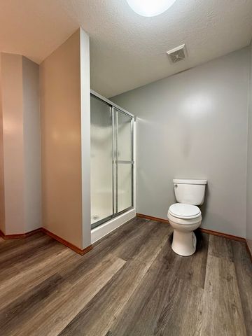 401 S West Avenue, Republic, MO 65738