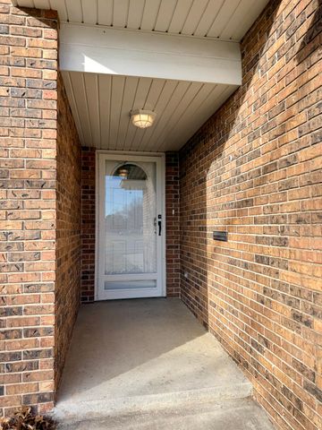 401 S West Avenue, Republic, MO 65738