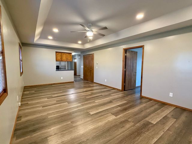 401 S West Avenue, Republic, MO 65738