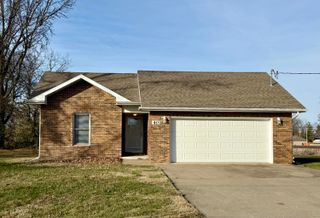 401 S West Avenue, Republic, MO 65738