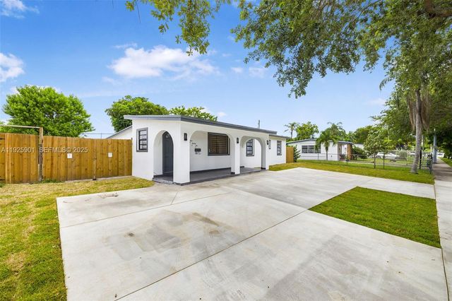 5425 SW 112th Ave, Miami, FL 33165