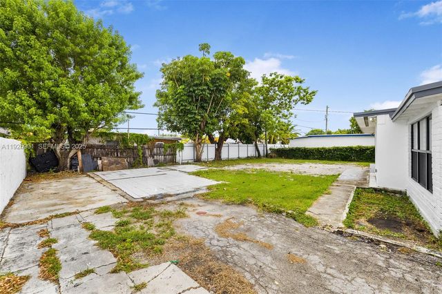 5425 SW 112th Ave, Miami, FL 33165