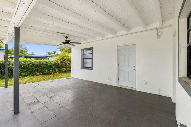 5425 SW 112th Ave, Miami, FL 33165