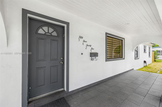 5425 SW 112th Ave, Miami, FL 33165