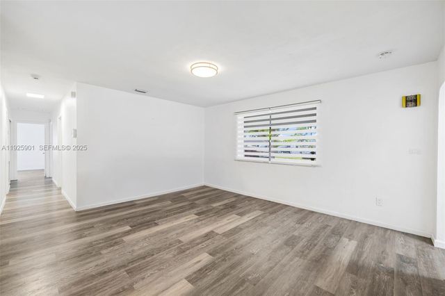 5425 SW 112th Ave, Miami, FL 33165