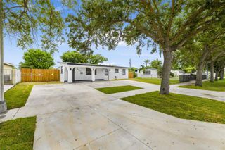 5425 SW 112th Ave, Miami, FL 33165