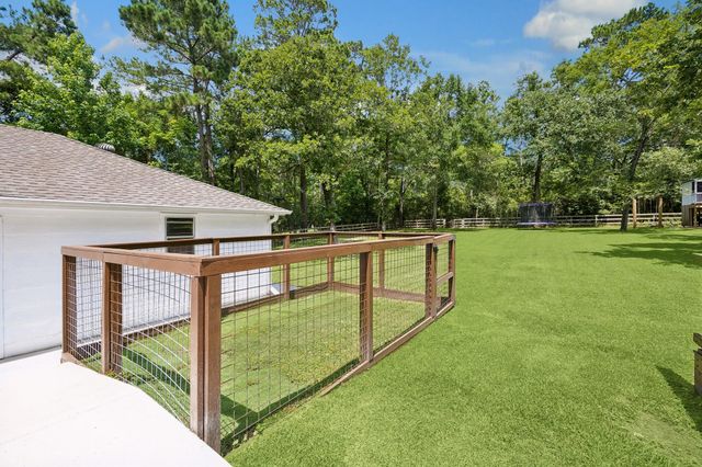 40602 Desota Road, Magnolia, TX 77354