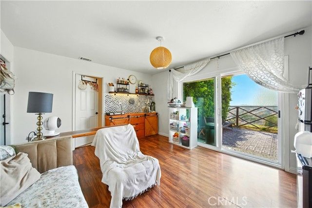 521 Baseline Road, La Verne, CA 91750