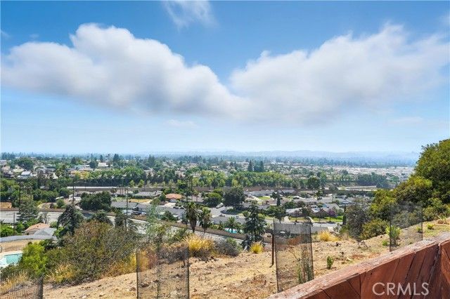 521 Baseline Road, La Verne, CA 91750