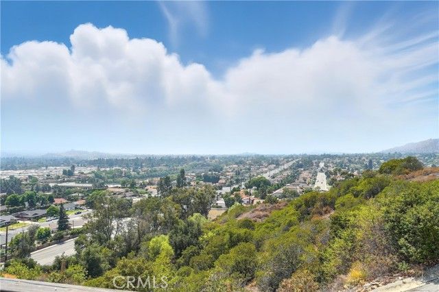 521 Baseline Road, La Verne, CA 91750