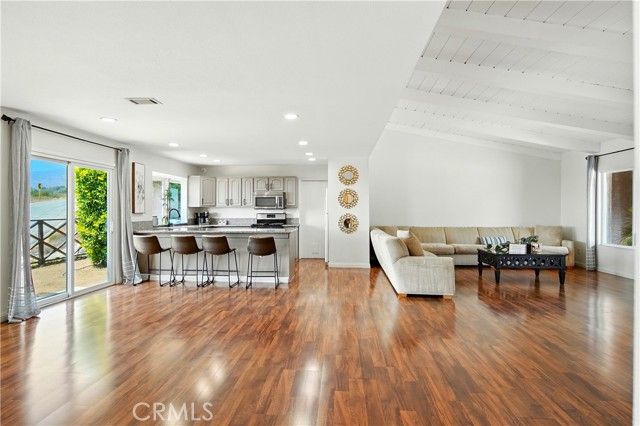 521 Baseline Road, La Verne, CA 91750