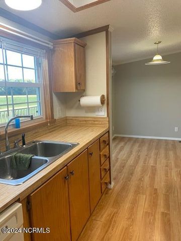 1674 White Oak River Road, Maysville, NC 28555