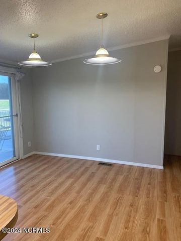 1674 White Oak River Road, Maysville, NC 28555