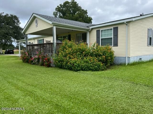 1674 White Oak River Road, Maysville, NC 28555