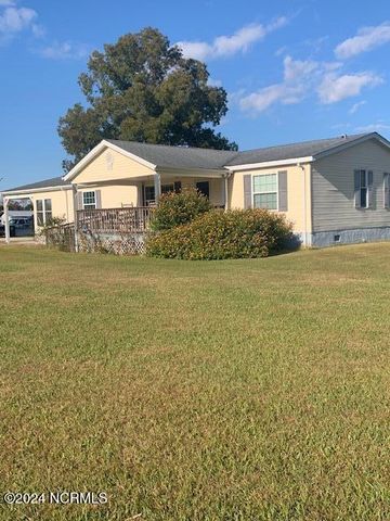 1674 White Oak River Road, Maysville, NC 28555