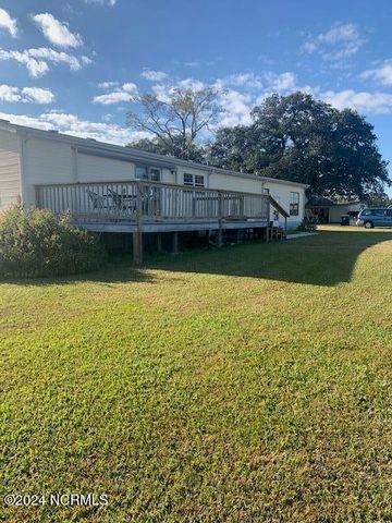 1674 White Oak River Road, Maysville, NC 28555