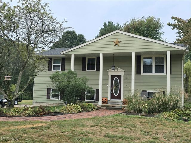 11162 Northwood Avenue NE, Bolivar, OH 44612