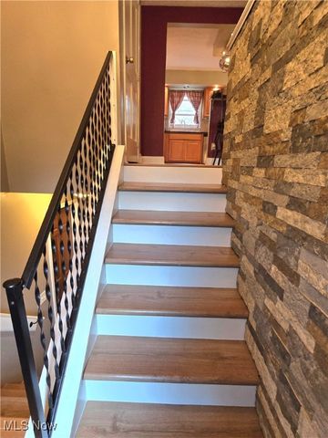 11162 Northwood Avenue NE, Bolivar, OH 44612