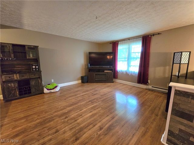 11162 Northwood Avenue NE, Bolivar, OH 44612