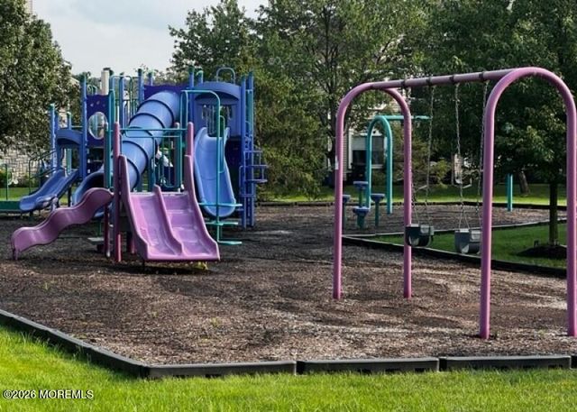 22 Borelle Square, Parlin, NJ 08859